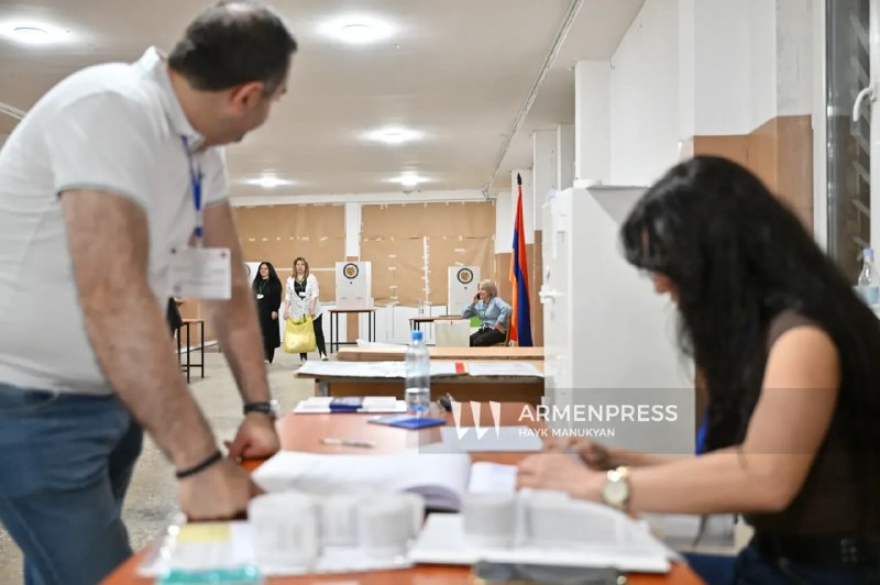 Опубликованы протоколы результатов голосования на выборах в Армении
